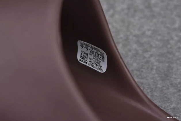 G55495 Adidas Yeezy Soot Slide 1029